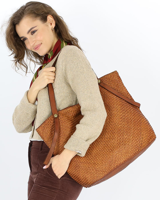 Duża torebka pleciona shopperka ze skóry - MARCO MAZZINI camelowa