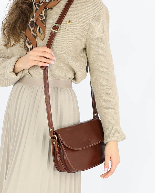 Skórzana torebka saddle bag półksiężyc sztywna skóra - MARCO MAZZINI brązowa