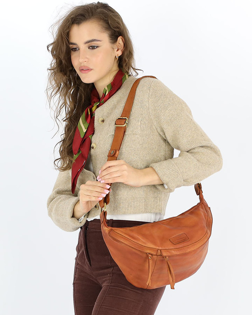 Duża nerka skórzana torebka przez ramię półksiężyc - MARCO MAZZINI smooth camel