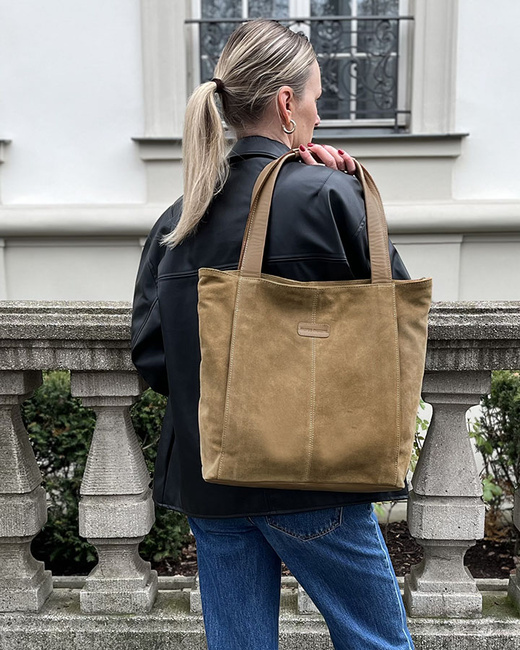 Miękka torba zamszowa skórzana shopper na ramię - MARCO MAZZINI - beżowa