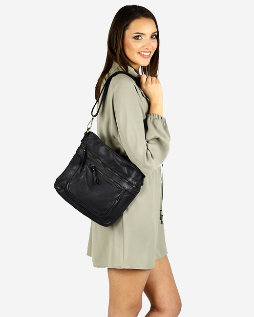 Torebka skórzana funkcjonalna listonoszka z kieszeniami old pelle classica lavata - MARCO MAZZINI czarny