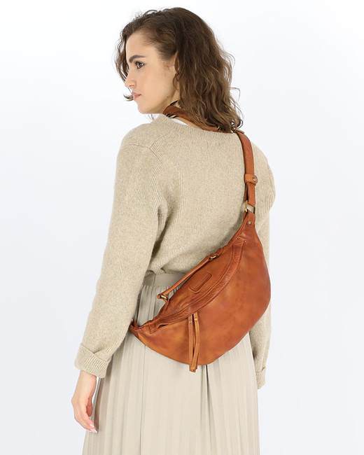 Torebka nerka damska skórzana listonoszka - MARCO MAZZINI brąz koniak