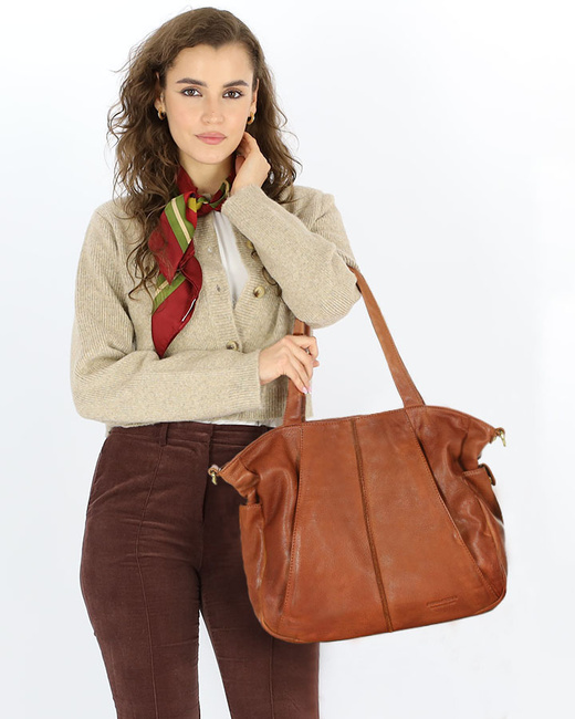 Miękka torebka skórzana shopperka na ramię - MARCO MAZZINI - brąz camel