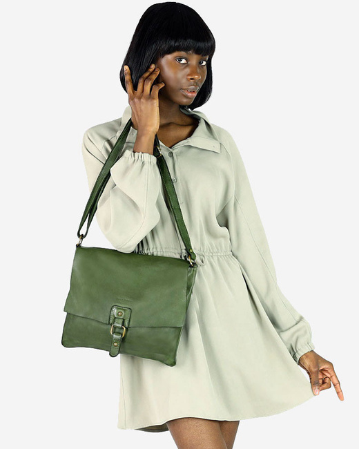 Torebka skórzana listonoszka stylowy minimalizm ala messenger leather bag - MARCO MAZZINI zielona