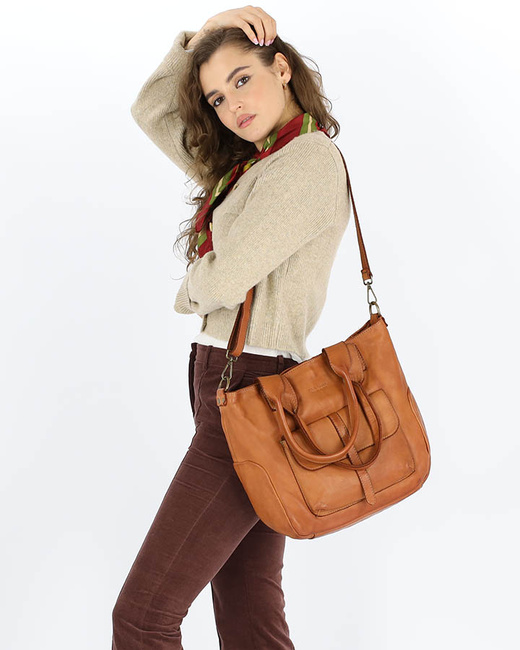 Torebka miejska skórzana w harmonii z naturą MARCO MAZZINI brąz camelowy