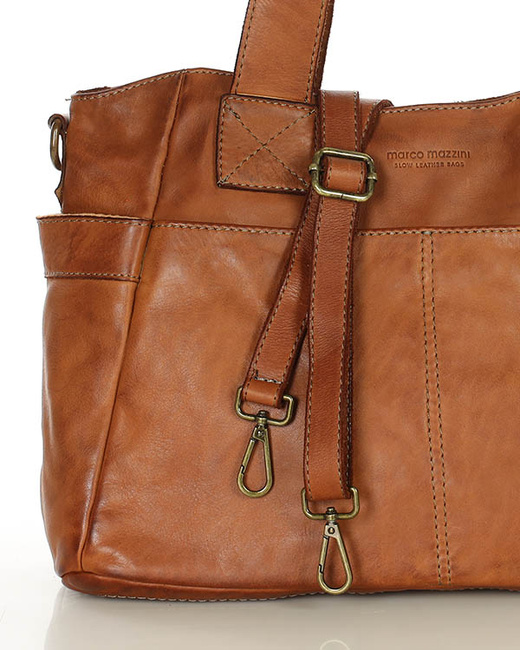 Torebka damska skórzana z kieszeniami na zewnątrz - MARCO MAZZINI brąz camel