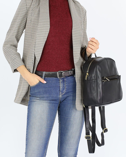 Mały plecak damski skórzany z kieszonkami - MARCO MAZZINI czarny