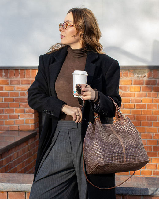 Modna torebka damska skórzany koszyk MARCO MAZZINI - Carina Treccia ciemny brąz caffe