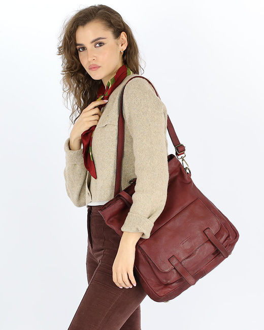 Skórzana torebka plecak z kieszenią z przodu - MARCO MAZZINI bordowa czerwona