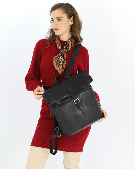 Kultowy plecak damski czarny skórzany na laptopa - MARCO MAZZINI czarny