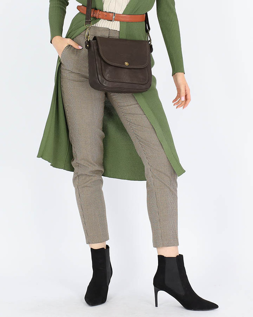 Torebka listonoszka z miękkiej skóry półksiężyc - MARCO MAZZINI ciemno brązowa