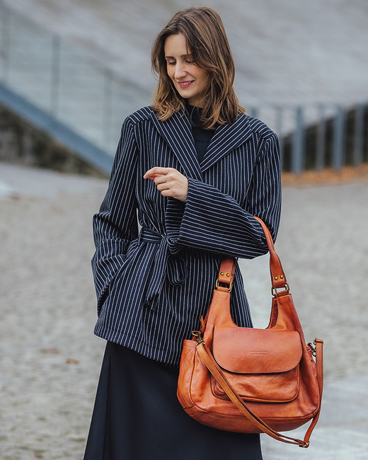 Włoska torebka skórzana z kieszenią z przodu retro bag handmade - MARCO MAZZINI brąz camel